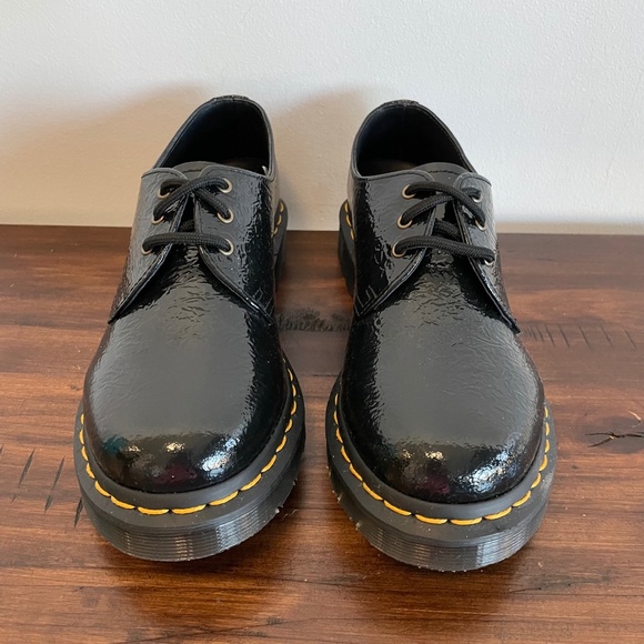 Size 7 US Ladies 38 EUR Dr. Martens 1461 Black Distressed Leather Patent Oxford - Picture 2 of 9